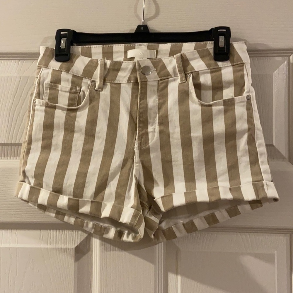 H&M striped shorts
